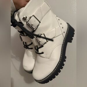 White Lace-Up Boots w/ Studded Heels & Double Buckle - Size 5.5, Good Condition